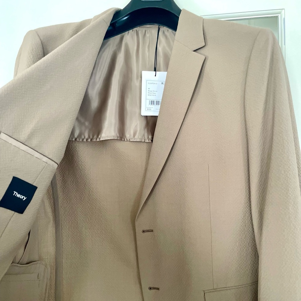 Theory Lightweight Seersucker 2 Button Blazer - Picture 5 of 5